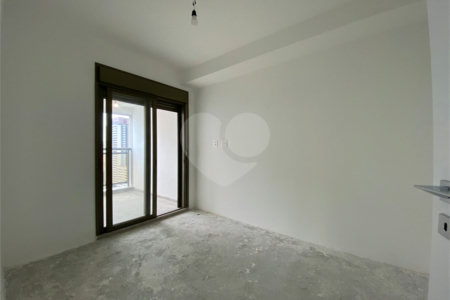 Apartamento à venda com 4 quartos, sendo 2 suítes,  em Perdizes, São Paulo, SP