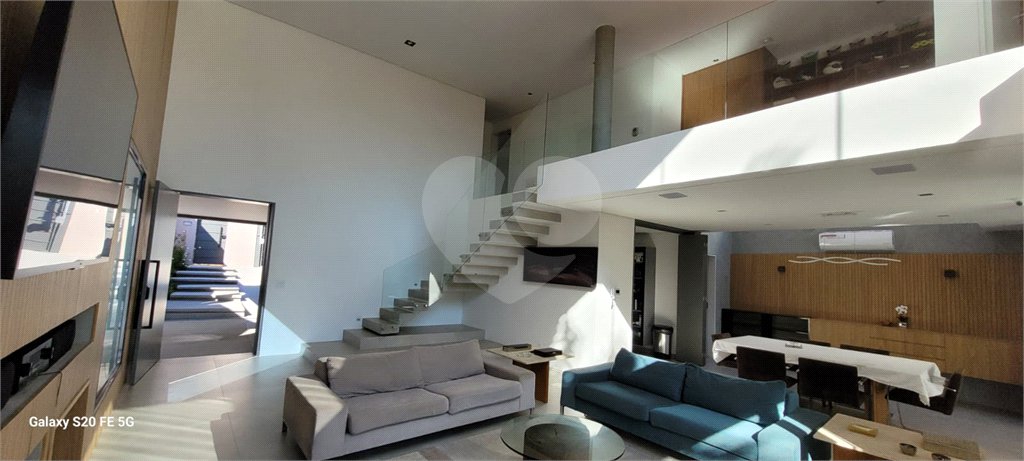 Casa à venda com 3 suítes em Jardim Prudência, São Paulo, SP