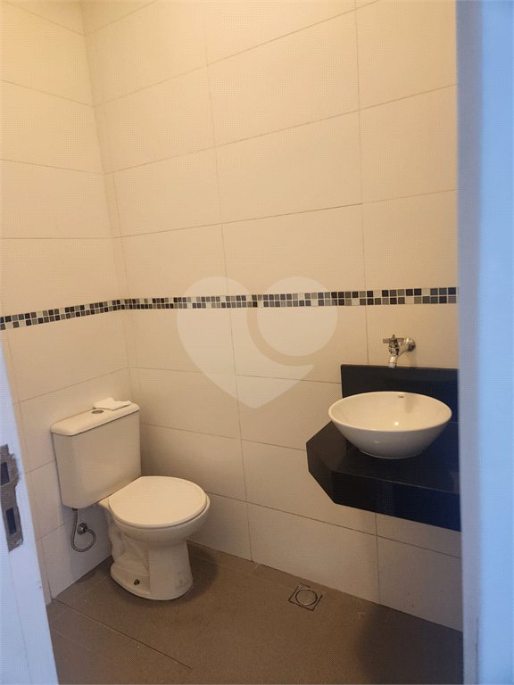 Casa à venda ou para alugar com 4 suítes no condomínio Residencial Jaguary, São José dos Campos - SP