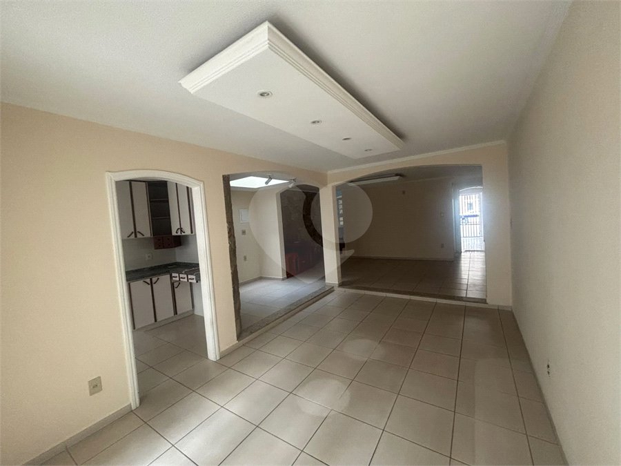 Casa à venda com 3 quartos, sendo 1 suíte, em Vila Boaventura, Jundiaí, SP