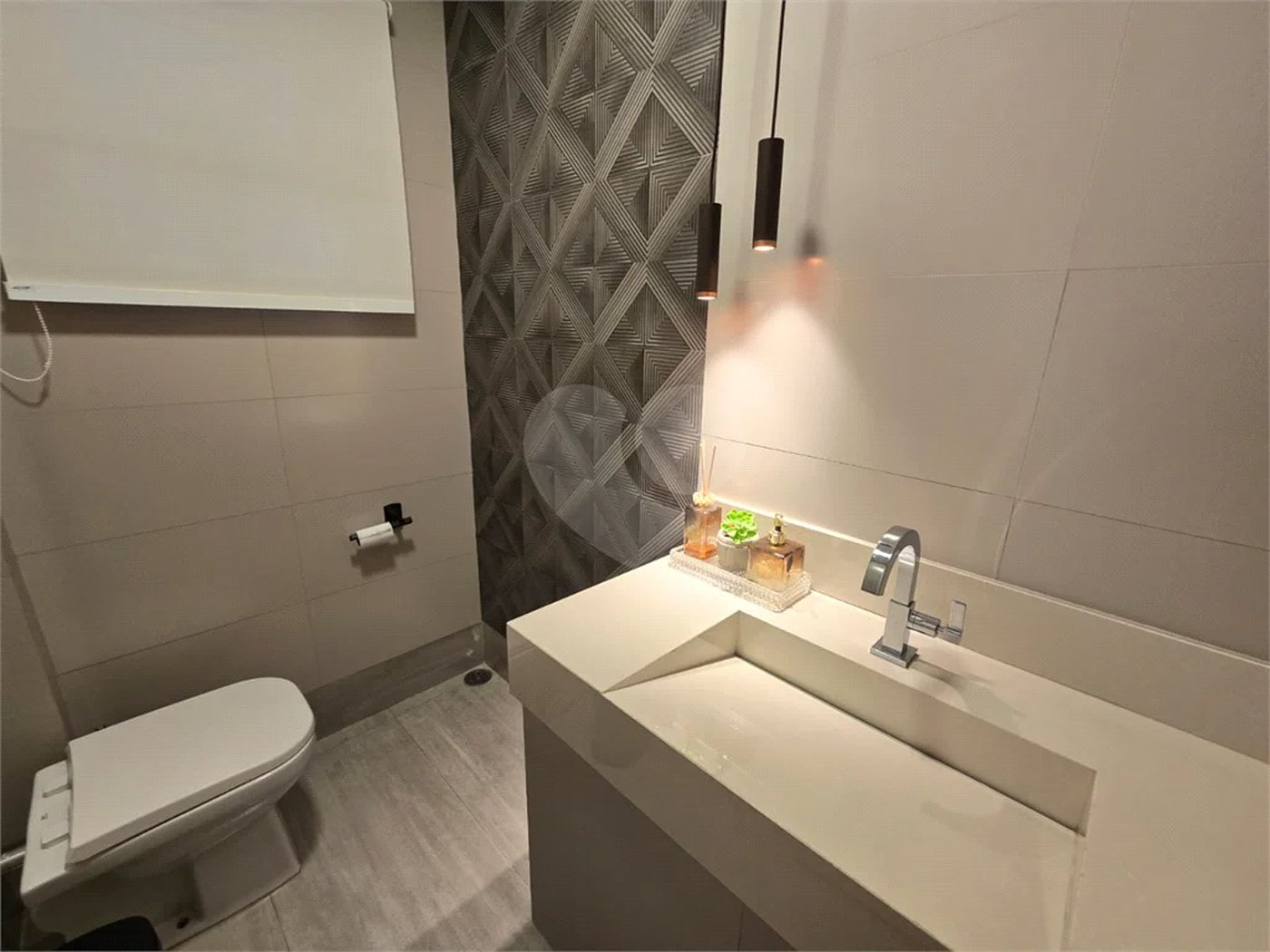 Casa à venda com 3 quartos, sendo 1 suíte, em Santa Teresinha, São Paulo, SP