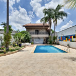 Casa à venda com 5 quartos, sendo 4 suítes, em Alto da Boa Vista, São Paulo, SP
