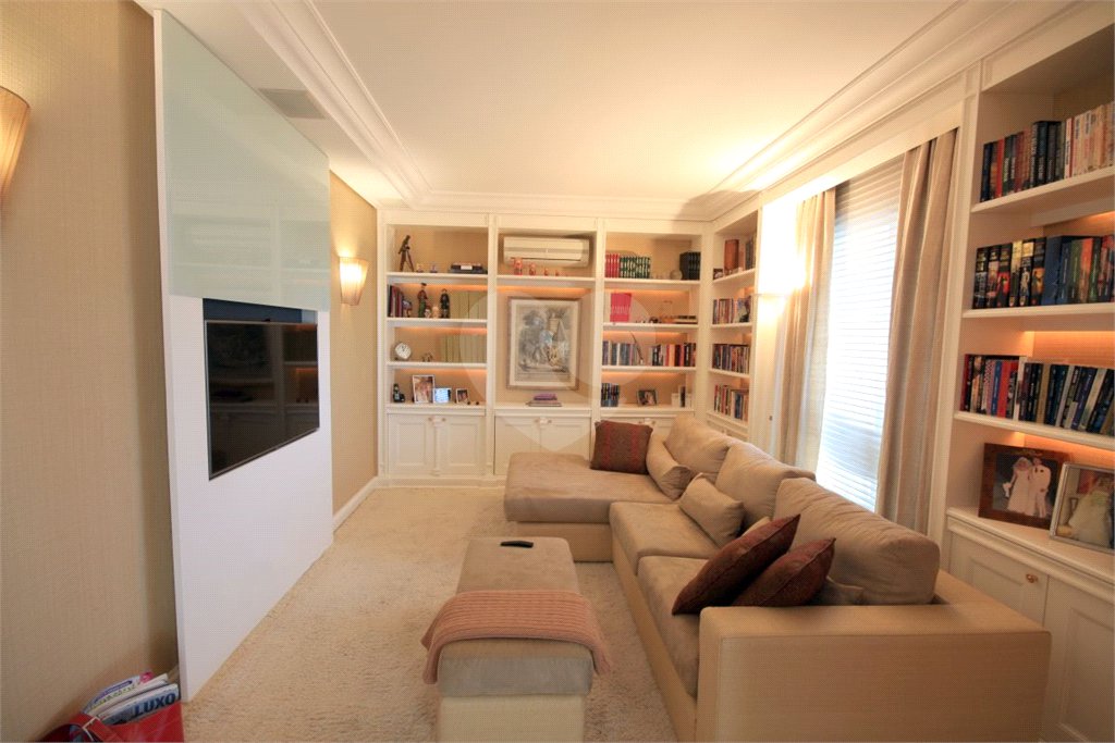 Apartamento à venda com 3 suítes em Alto da Boa Vista, São Paulo, SP