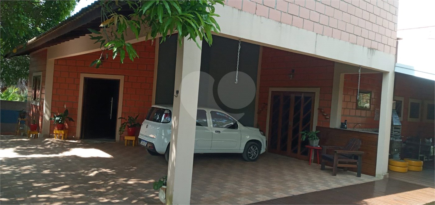 Chácara à venda com 3 quartos, sendo 2 suítes,  em Monterrey, Louveira, SP