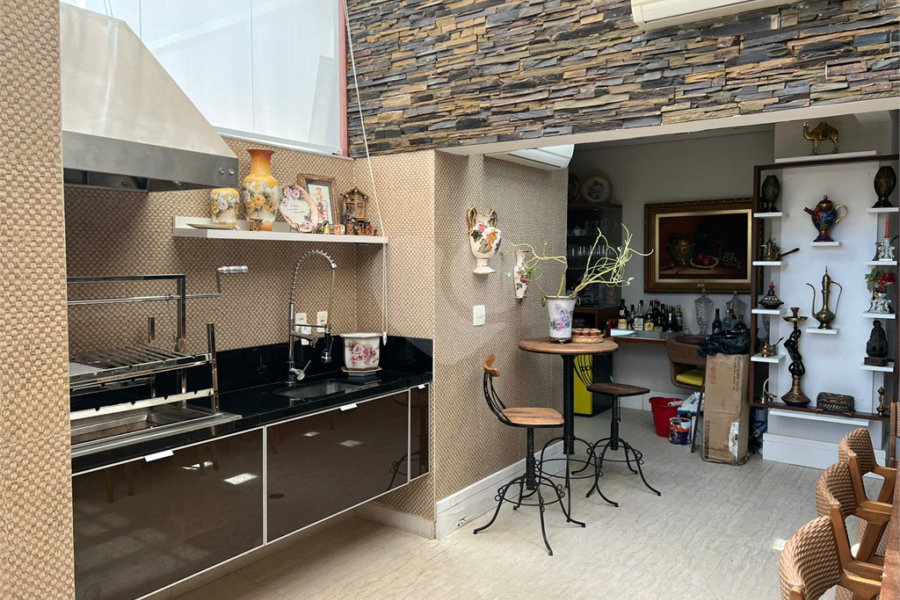 Cobertura à venda com 4 quartos, sendo 3 suítes, em Santana, São Paulo, SP