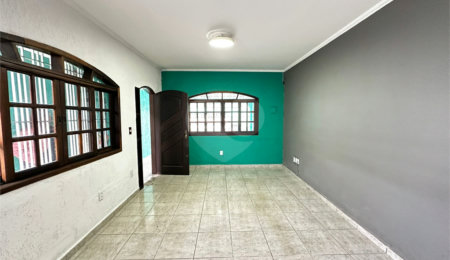 Sobrado à venda com 3 quartos, sendo 1 suíte,  em Parque Suzano, Suzano, SP
