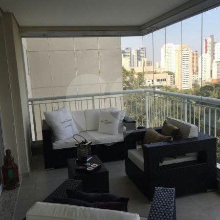 Apartamento à venda com 4 quartos, sendo 3 suítes, em Vila Andrade, São Paulo, SP
