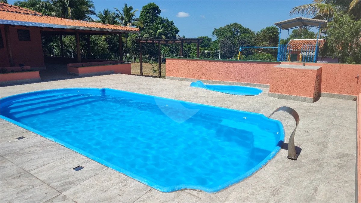 Casa à venda com 3 quartos, sendo 1 suíte, no condomínio Residencial Terras de Vera Cruz, Vera Cruz - SP