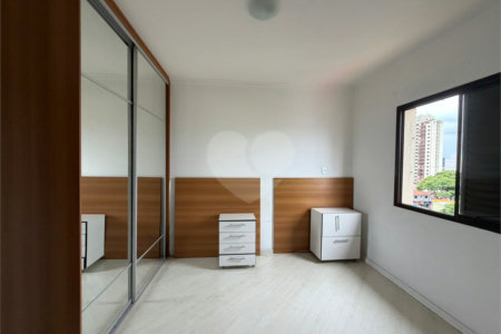 Apartamento à venda com 3 quartos, sendo 1 suíte, no Centro, Suzano, SP