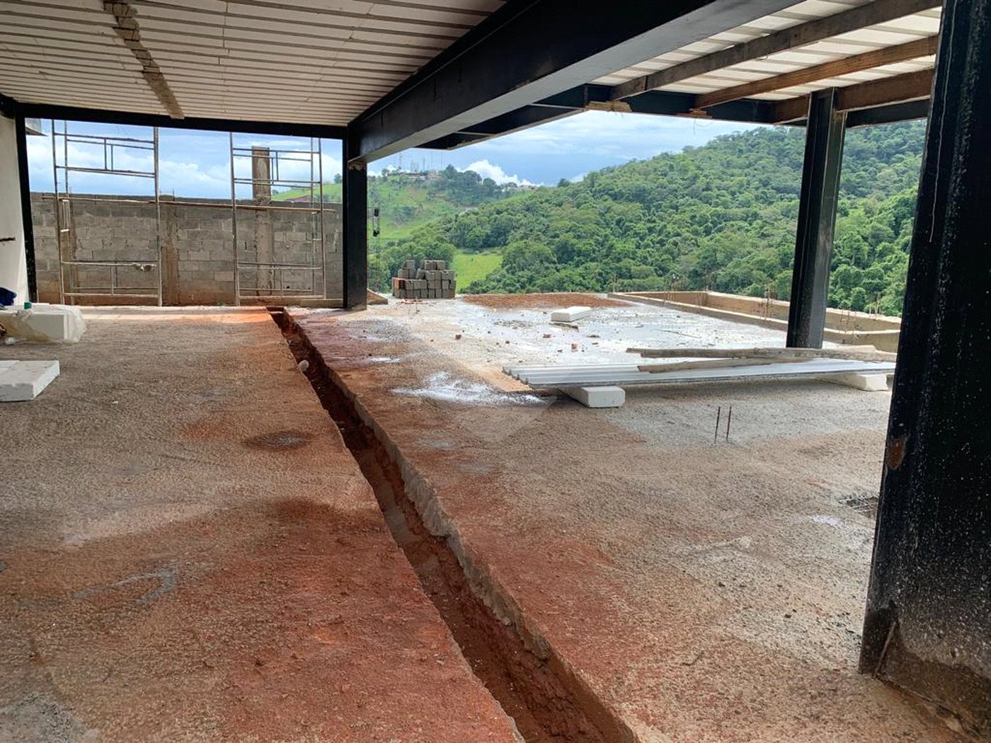 Terreno à venda com 4 quartos, sendo 5 suítes,  no condomínio Quintas da Boa Vista, Atibaia - SP