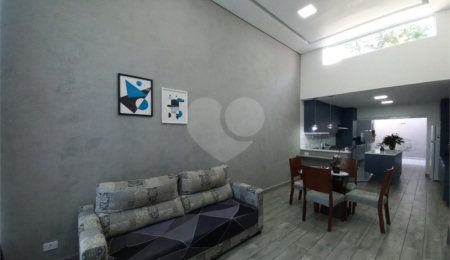 Casa à venda com 2 quartos, sendo 1 suíte,  no condomínio Horto Florestal Villagio, Sorocaba - SP