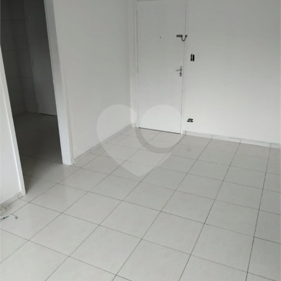 Apartamento à venda com 3 quartos em Jardim Umuarama, São Paulo, SP