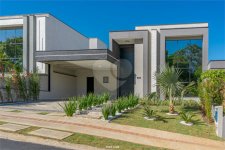 Casa à venda com 3 quartos, sendo 1 suíte, no condomínio Residencial London Park, Indaiatuba - SP