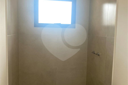 Casa à venda com 2 suítes no condomínio Vila Ilha de Creta, Valinhos - SP