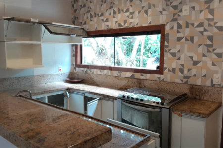 Casa em condomínio à venda ou para alugar com 4 suítes em Geribá, Armação dos Búzios, RJ
