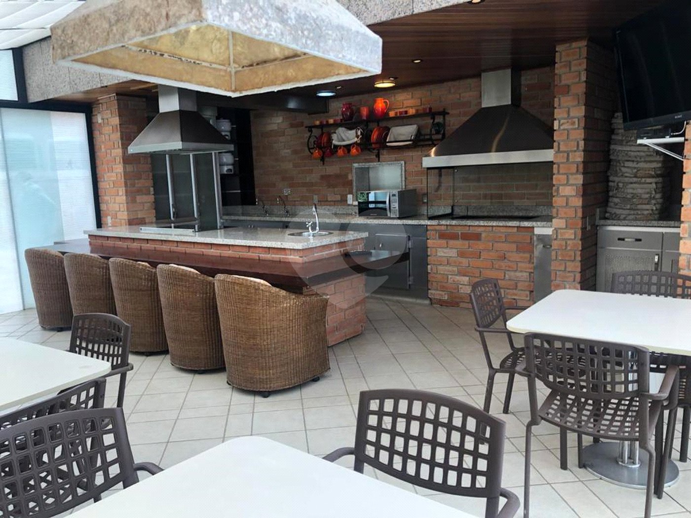Apartamento à venda com 4 suítes em Vila Oliveira, Mogi das Cruzes, SP