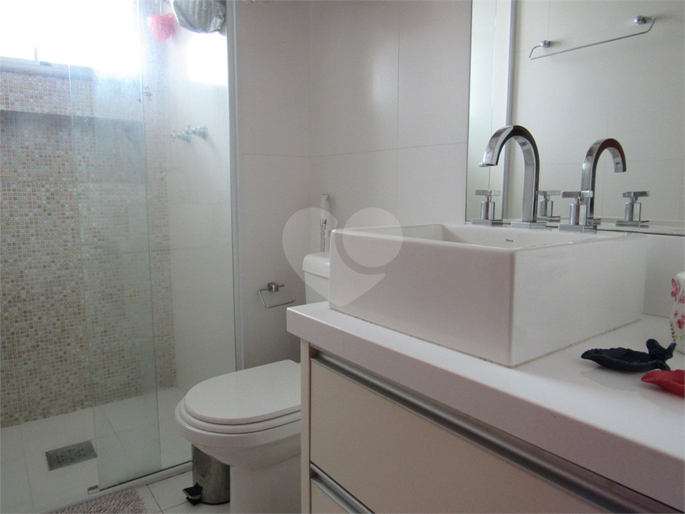 Apartamento à venda com 4 quartos, sendo 3 suítes, em Jardim Londrina, São Paulo, SP