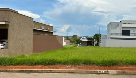 Terreno à venda em Loteamento Residencial Golden Ville, Itapetininga, SP