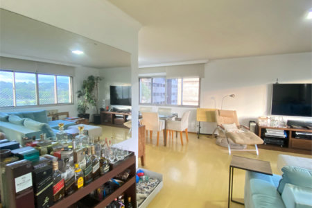 Apartamento para alugar com 4 quartos, sendo 1 suíte, em Jardim Europa, São Paulo, SP