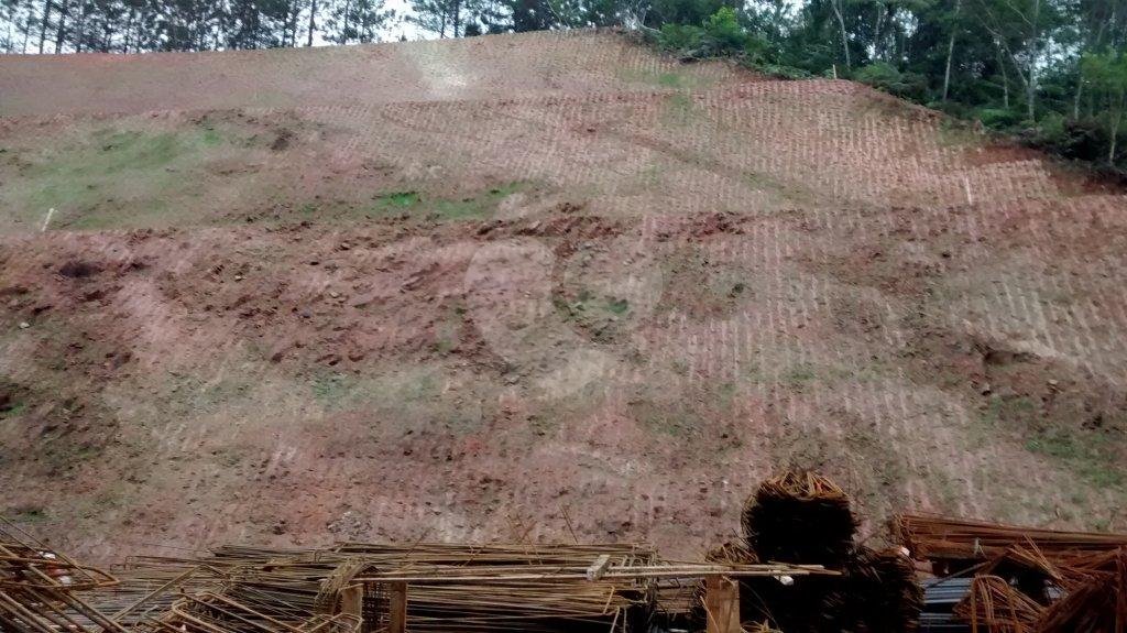 Terreno à venda em Jardim Glória, Miracatu, SP