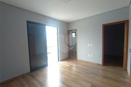 Casa à venda com 3 quartos, sendo 2 suítes, no condomínio Vila Rica, Indaiatuba - SP