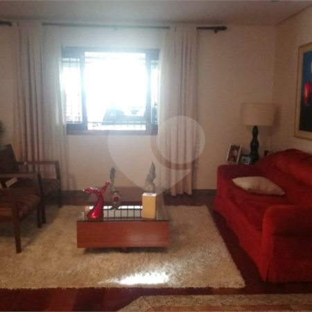 Casa para alugar com 4 quartos, sendo 2 suítes, em Campo Grande, São Paulo, SP