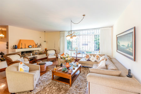 Casa de Vila à venda com 3 quartos, sendo 1 suíte, em Alto da Boa Vista, São Paulo, SP