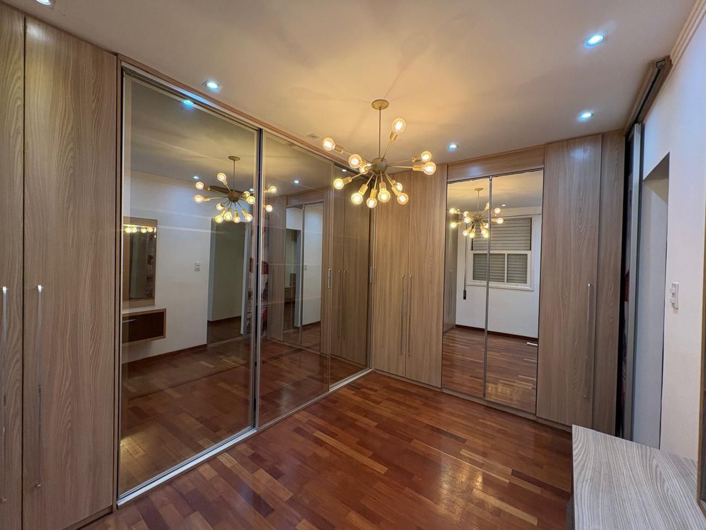 Apartamento com 3 dormitórios à venda, 145 m² por R$ 1.350.000,00 - Pompéia - Santos/SP