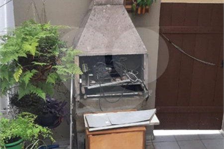Sobrado à venda com 8 quartos em Jardim São Luís, São Paulo, SP