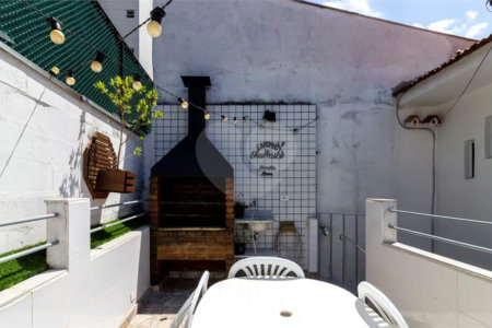 Casa à venda com 3 quartos, sendo 1 suíte, em Vila Olímpia, São Paulo, SP