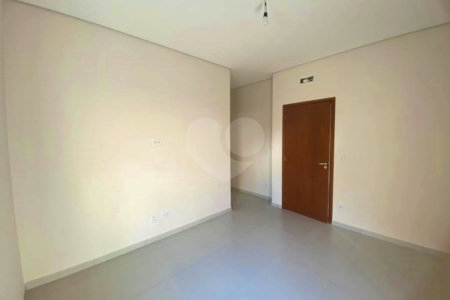 Casa à venda com 3 suítes no condomínio Santa Isabel I, Louveira - SP