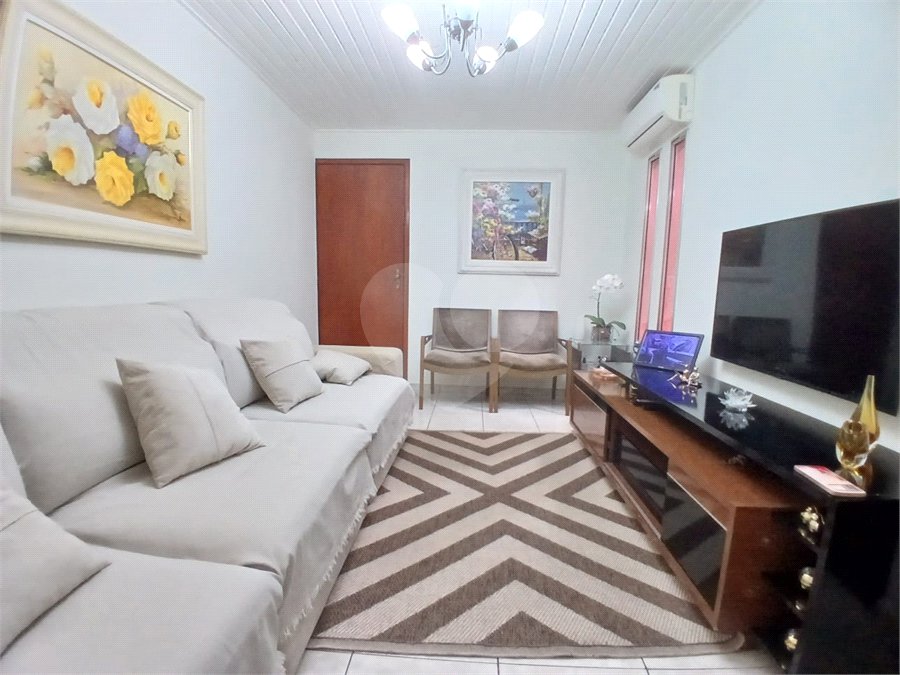 Casa à venda com 3 quartos, sendo 1 suíte, em Vila Rica, São Paulo, SP