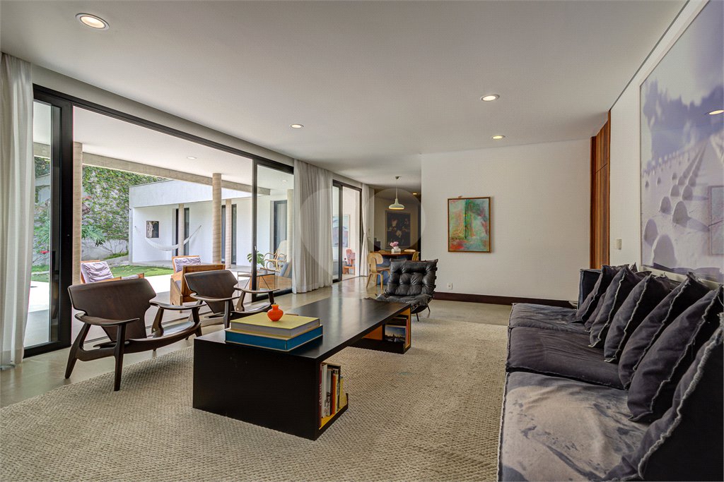 Casa à venda com 3 suítes em Alto da Boa Vista, São Paulo, SP
