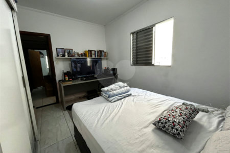 Casa à venda com 4 quartos, sendo 2 suítes, em Vila Buenos Aires, São Paulo, SP