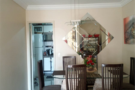Apartamento à venda com 3 quartos, sendo 1 suíte,  em Saúde, São Paulo, SP