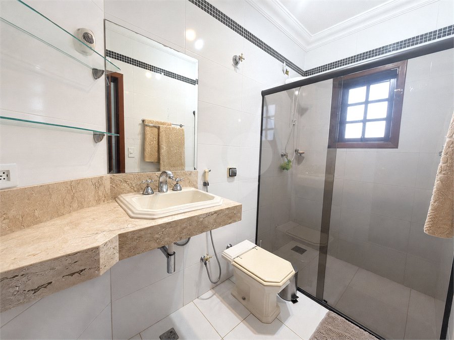 Casa à venda com 5 suítes no condomínio Parque Village Castelo, Itu - SP