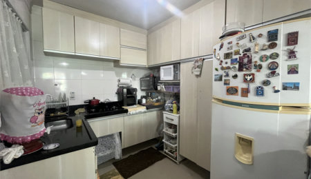 Casa à venda com 3 quartos, sendo 1 suíte,  no condomínio Capigaí, São Paulo - SP