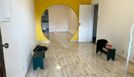 Sobrado à venda com 5 quartos, sendo 2 suítes,  em Vila Universitária, São Paulo, SP