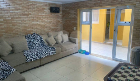 Casa à venda com 3 quartos, sendo 1 suíte,  em Vila São Paulo, São Paulo, SP