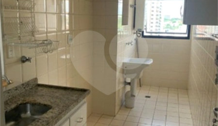 Apartamento à venda com 2 quartos, sendo 1 suíte,  em Vila Hamburguesa, São Paulo, SP