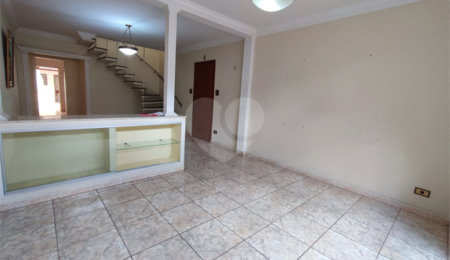 Sobrado à venda com 3 quartos, sendo 1 suíte, em Brooklin, São Paulo, SP