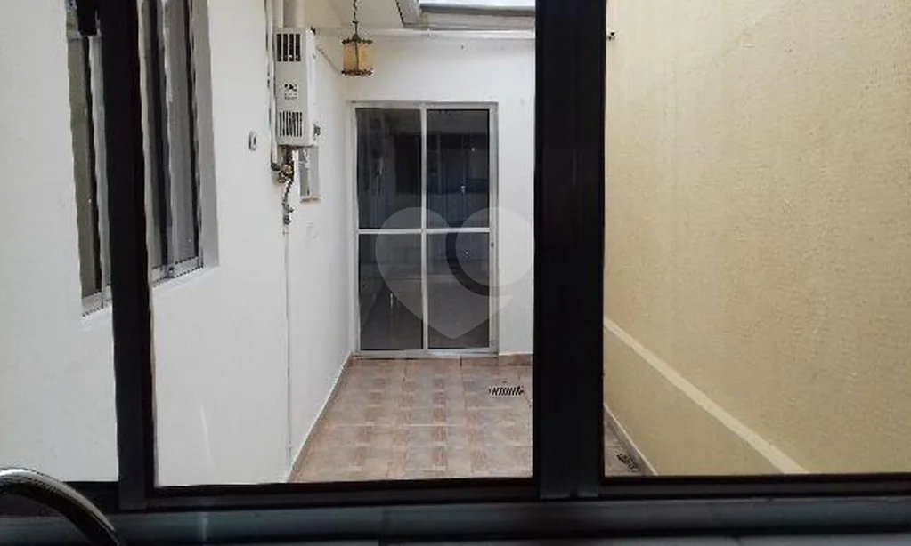 Casa à venda com 4 quartos, sendo 1 suíte, em Chora Menino, São Paulo, SP