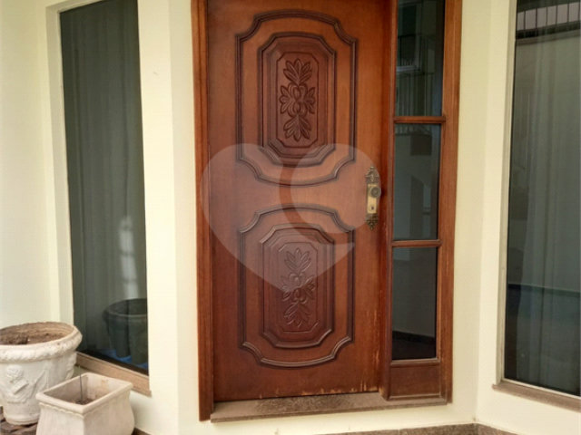 Sobrado à venda com 5 quartos, sendo 2 suítes,  em Tremembé, São Paulo, SP