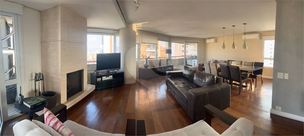 Apartamento à venda com 4 suítes em Vila Andrade, São Paulo, SP