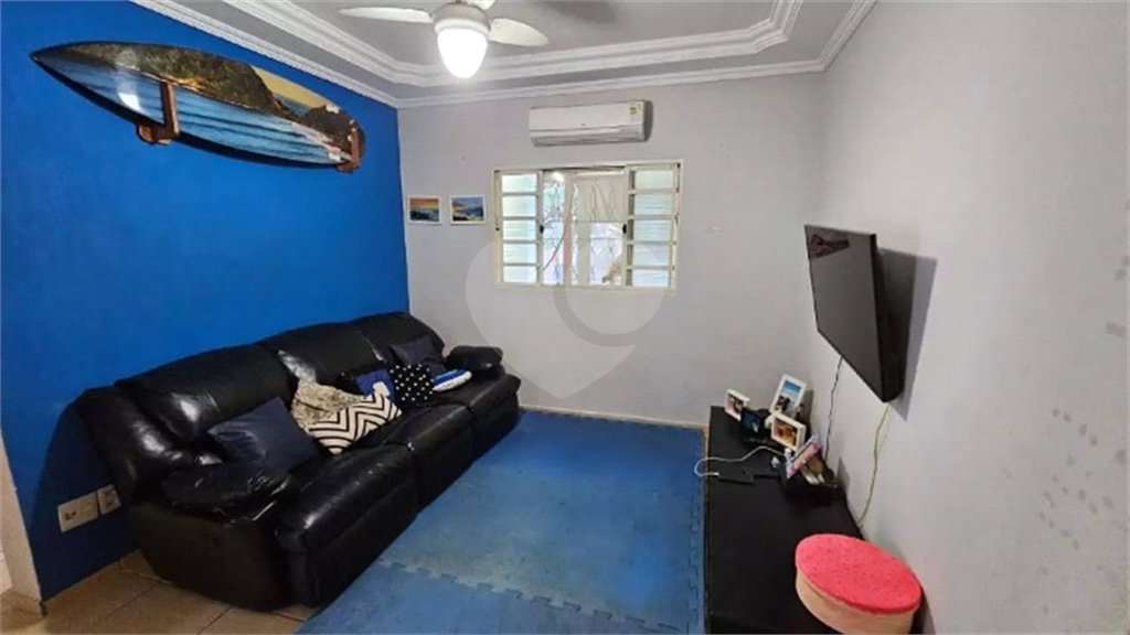Casa à venda com 3 quartos, sendo 2 suítes, no condomínio Vinhas da Vista Alegre - Lado Café, Vinhedo - SP