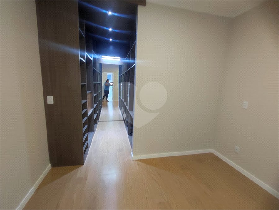 Apartamento à venda com 3 quartos, sendo 2 suítes,  em Jardim Arpoador, São Paulo, SP