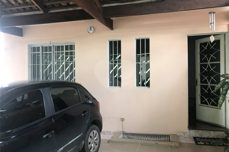 Casa à venda com 4 quartos em Parada Inglesa, São Paulo, SP