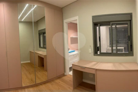 Apartamento à venda com 3 suítes em Parada Inglesa, São Paulo, SP