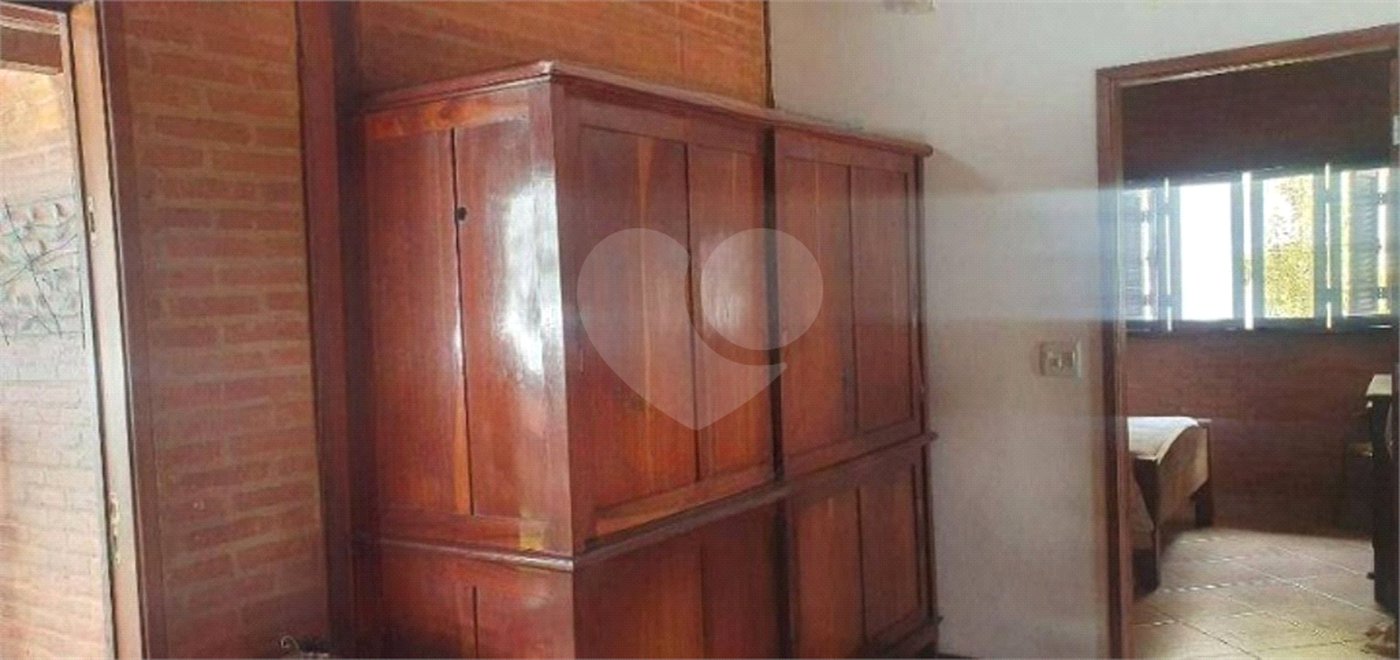 Casa à venda com 3 quartos, sendo 1 suíte, no condomínio Terras de São Francisco, Vinhedo - SP