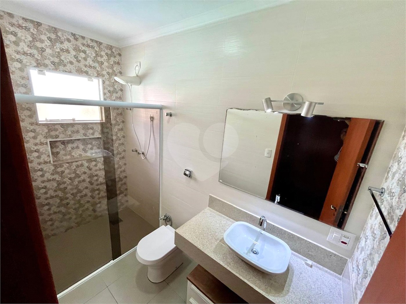 Casa Térrea à venda com 3 quartos, sendo 1 suíte,  em Cidade Universitária, Campinas, SP